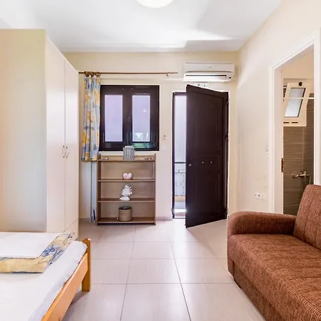 Apollon Apartment *